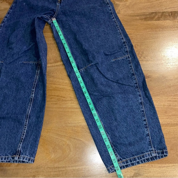 BDG Rih Extreme Barrel Mid-Rise Jean - Picture 12 of 16